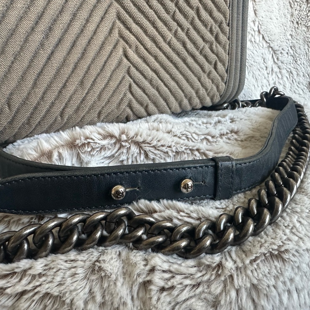 Sold on fb. Medium Denim Chevron Boy Bag crossbody - Picture 15 of 17